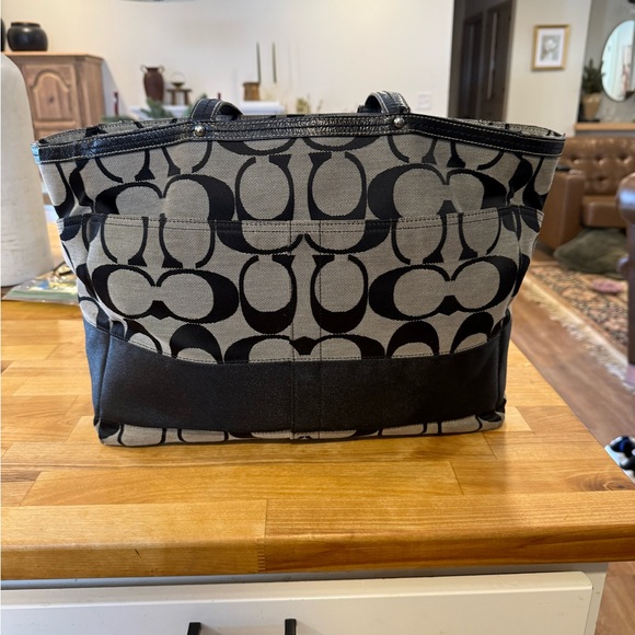 Coach diaper bag - Picture 2 of 5